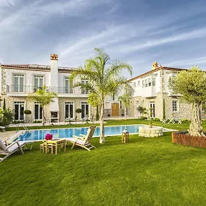 Casa Bella +12 Hotel