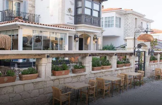 Provence Mansıon Alaçati Otel