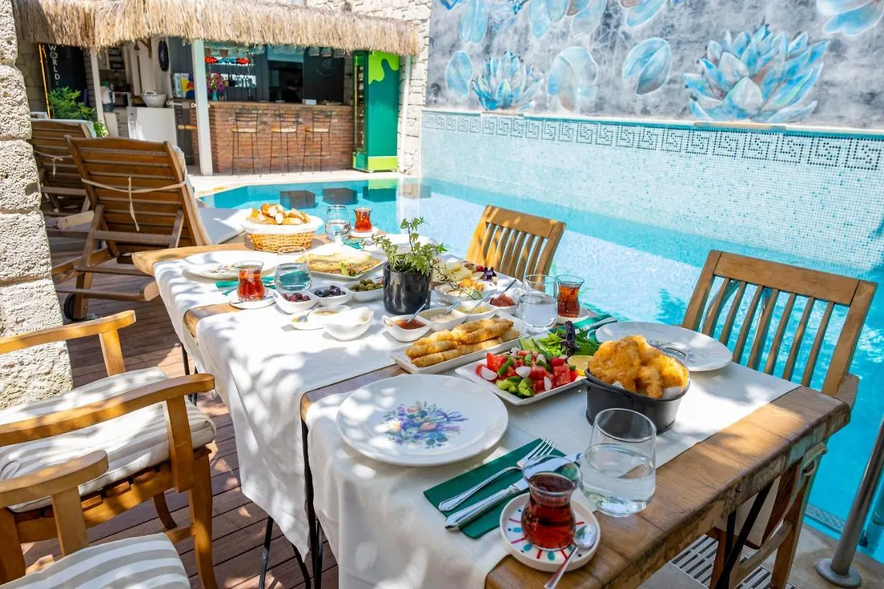 Provence Mansıon Alaçati 2*, Alaçatı